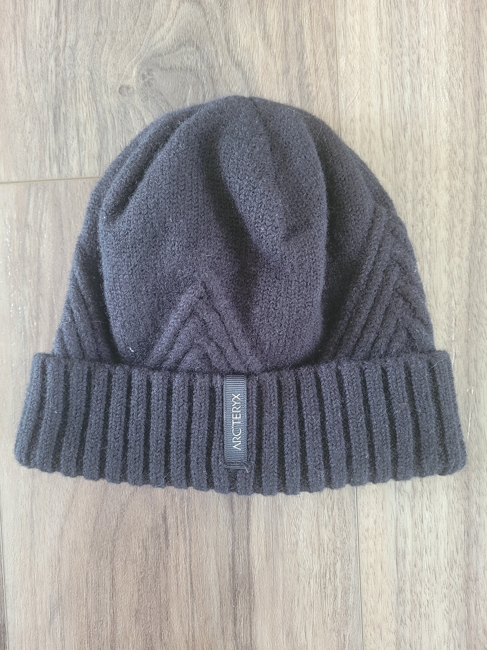 Arc'teryx Black Wool Ribbed Knit Fold Over Kid Unisex Winter Beanie